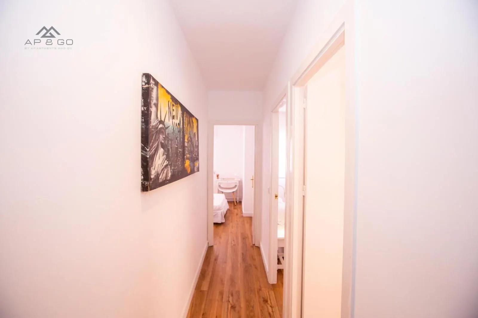 White Apartment Great Location Almunecar