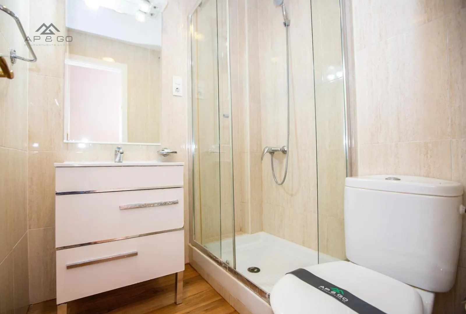 White Apartment Great Location Almunecar 0*,