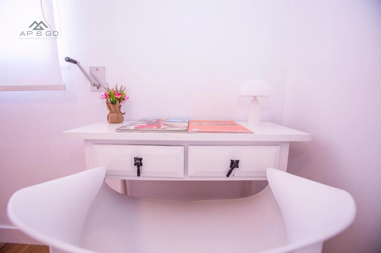 White Apartment Great Location Almunecar