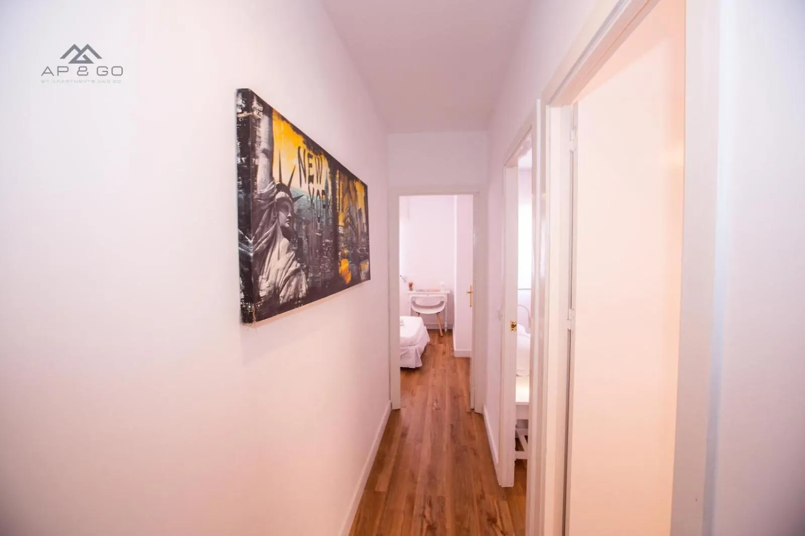 White Apartment Great Location Almunecar