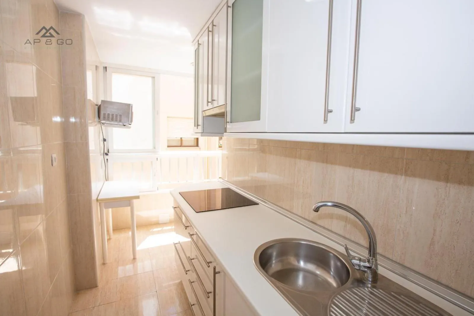 White Apartment Great Location Almunecar Spain