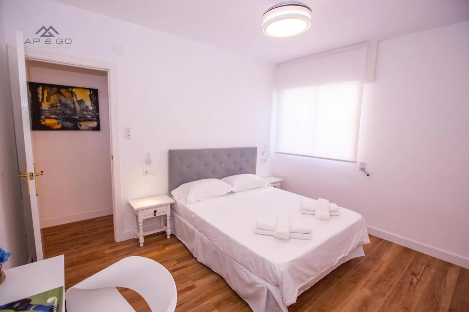 White Apartment Great Location Almunecar