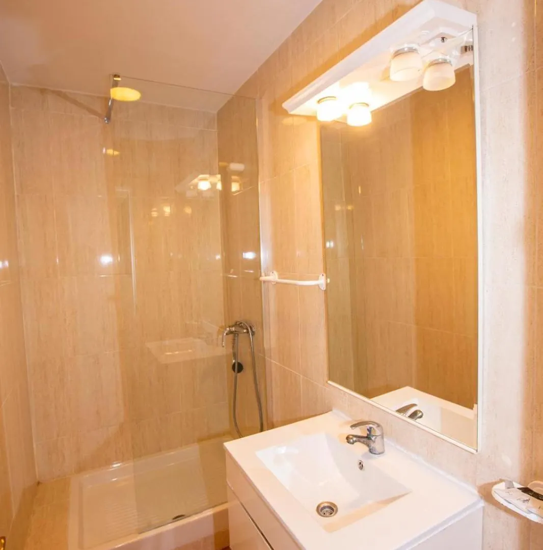 White Apartment Great Location Almunecar
