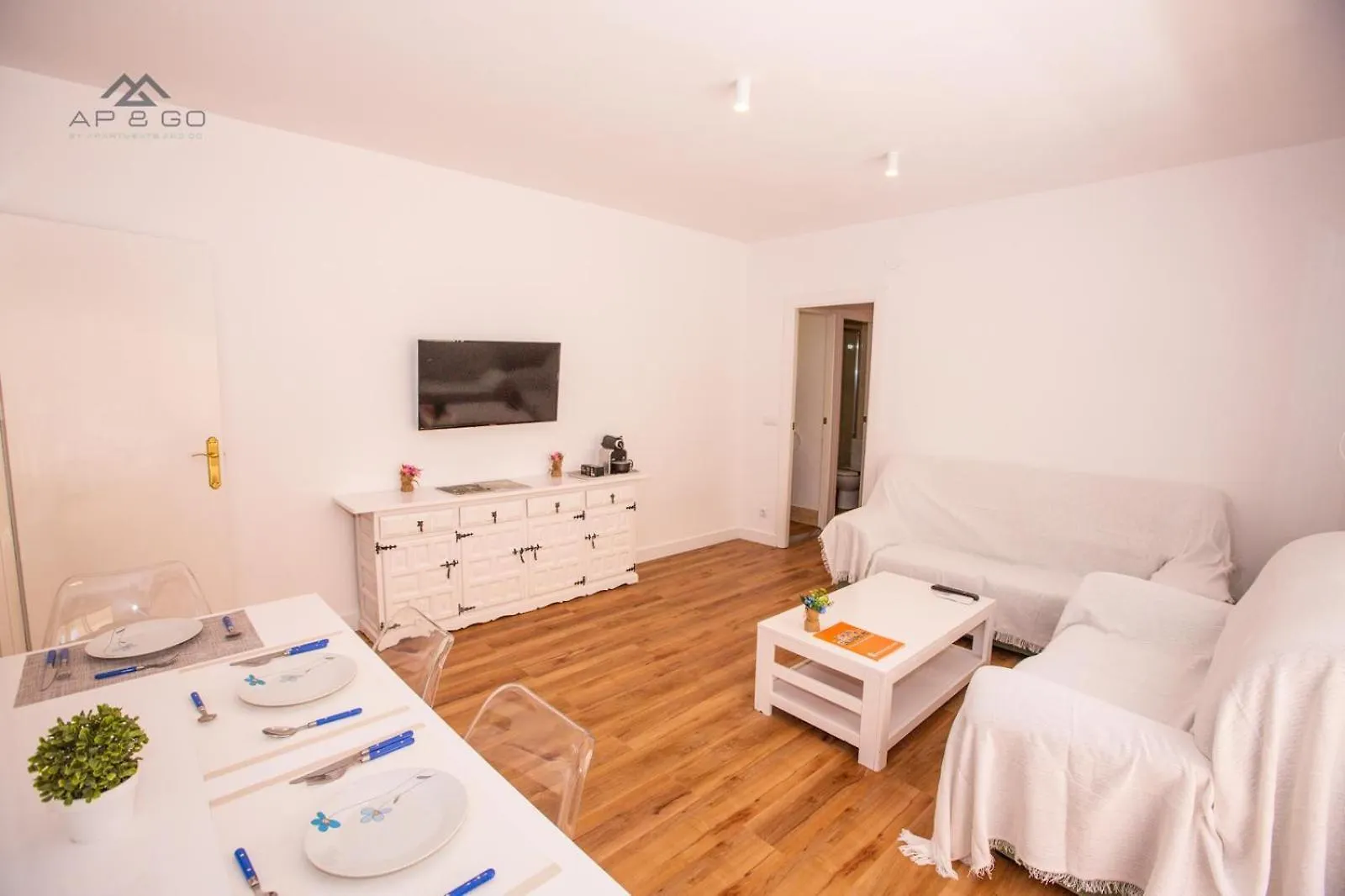 White Apartment Great Location Almunecar Spain