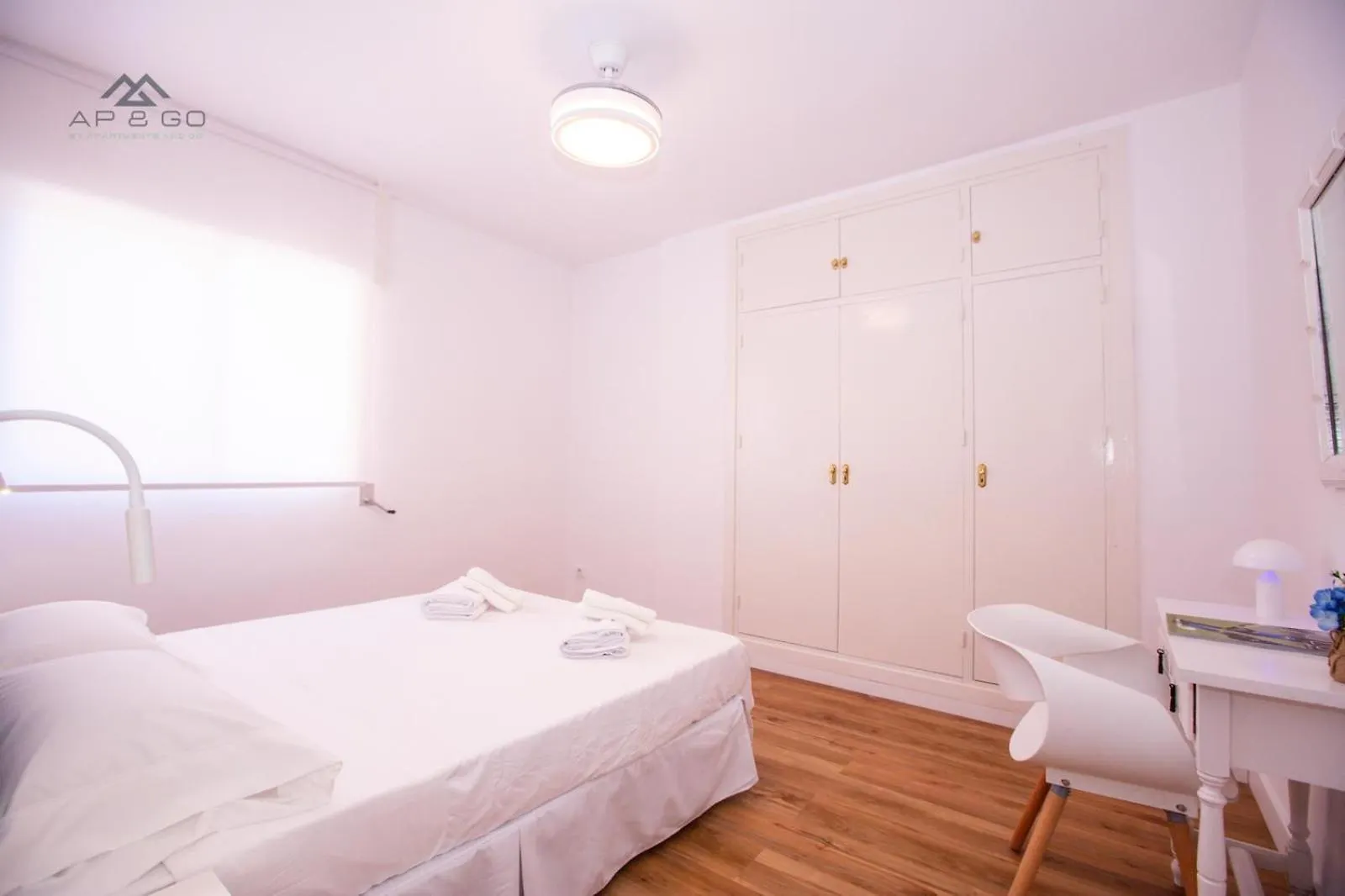 White Apartment Great Location Almuñécar