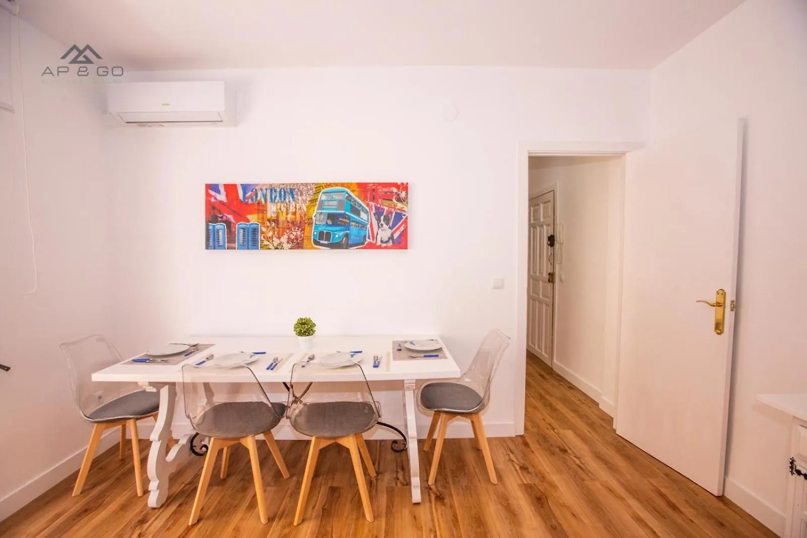 White Apartment Great Location Almuñécar Spanien
